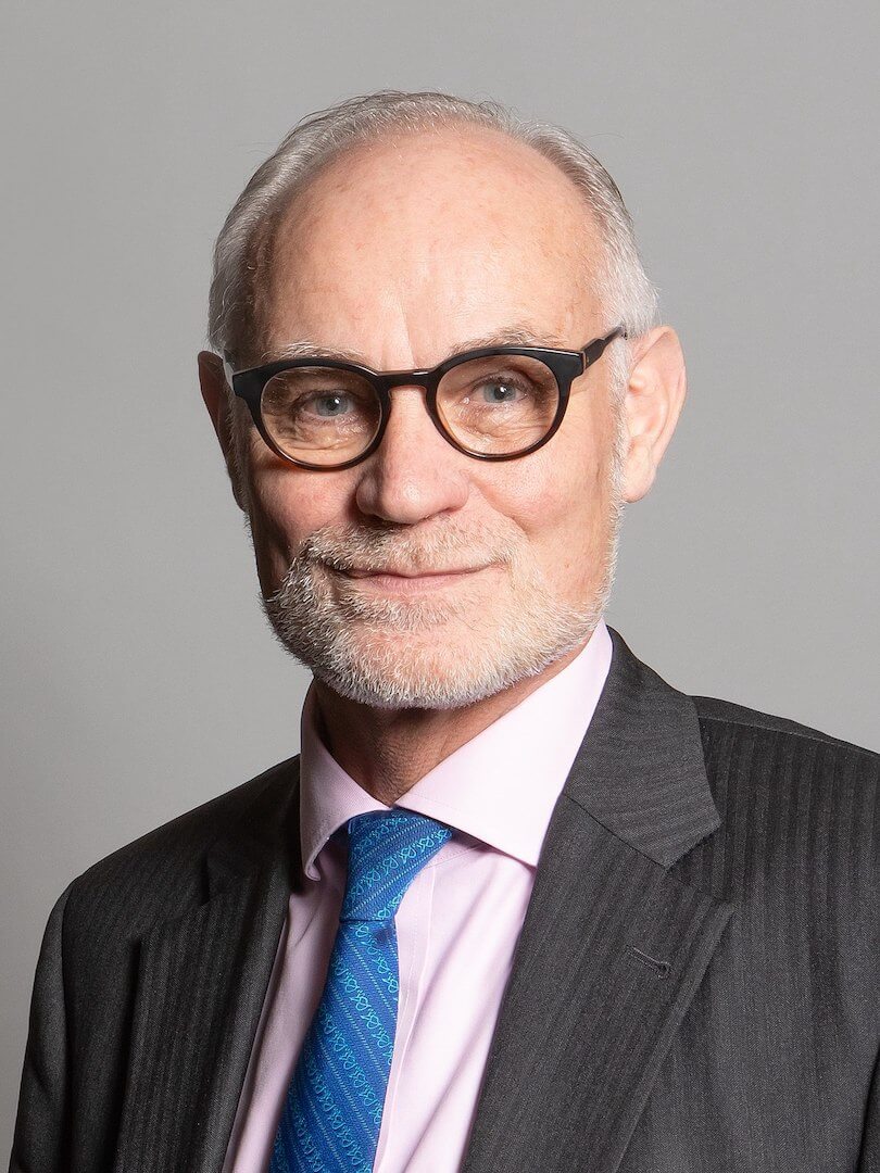 //www.cinvcorp.com/wp-content/uploads/2020/11/1200px-Official_portrait_of_Crispin_Blunt_MP_crop_2-1.jpg